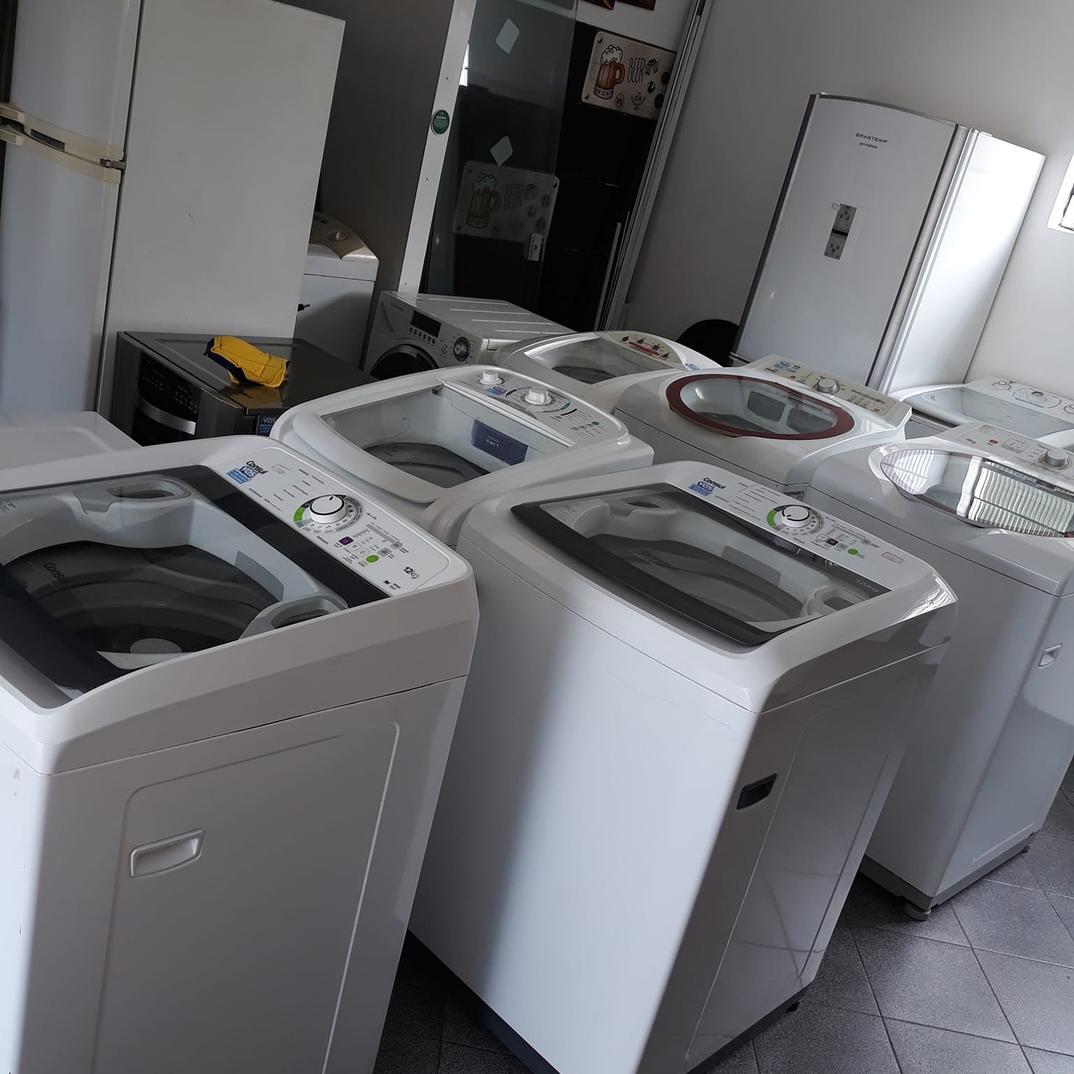 Técnico da Refrigeração VAS realizando atendimento em Curitiba